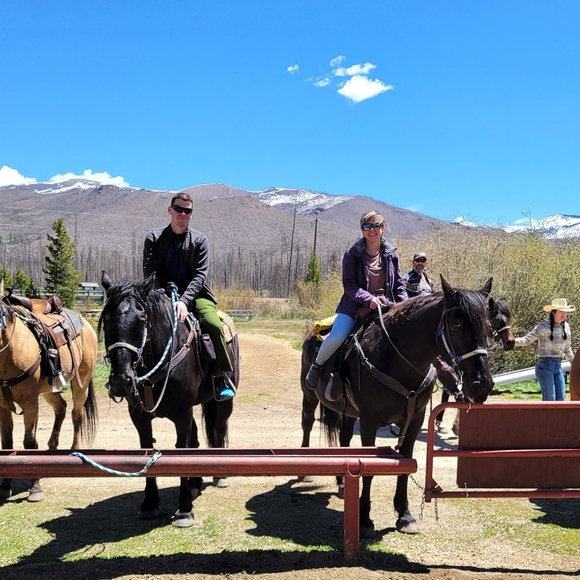 Meet your Posher, Amber - Picture 7 of 9